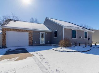 53 Continental Dr, Lockport, NY