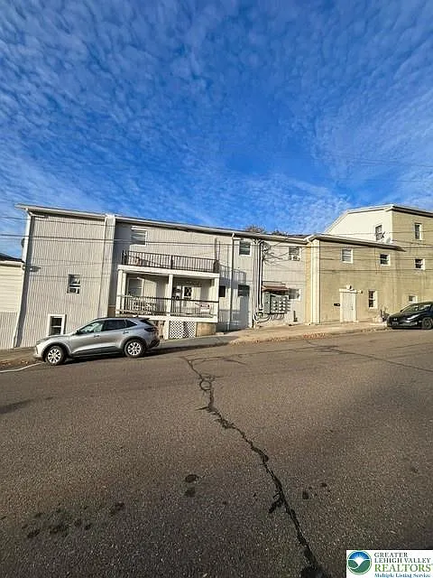 1 bed, 850 sqft, $950 — Photo 1