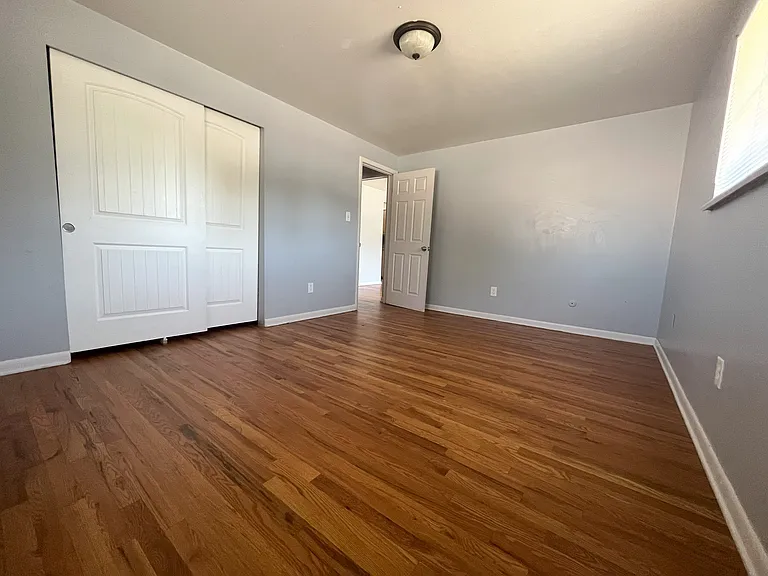 3220 Dudley St — Photo 7
