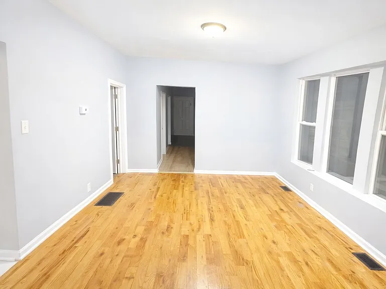 5711 S Ada St #1 — Photo 3