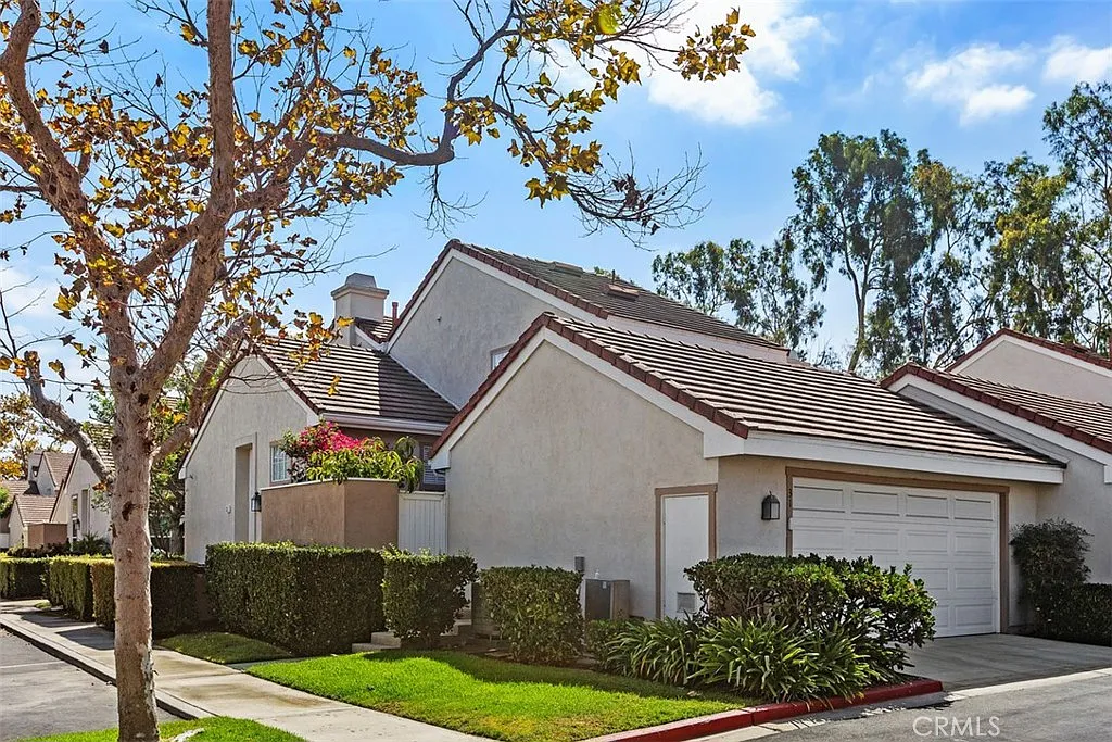 3 bed, 1524 sqft, $5,300 — Photo 1