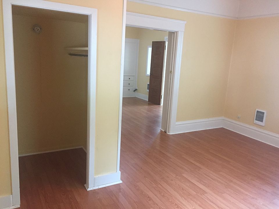2nd image of 790 W 5th Ave