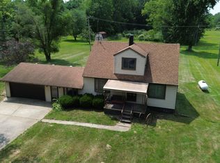 13857 Sumpter Rd, Carleton, MI 48117