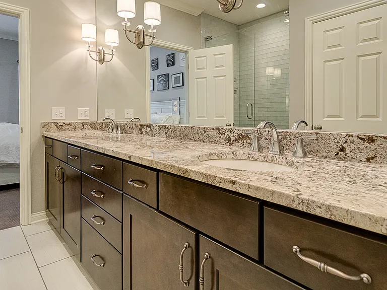 8045 Butterworth Green Dr — Photo 16