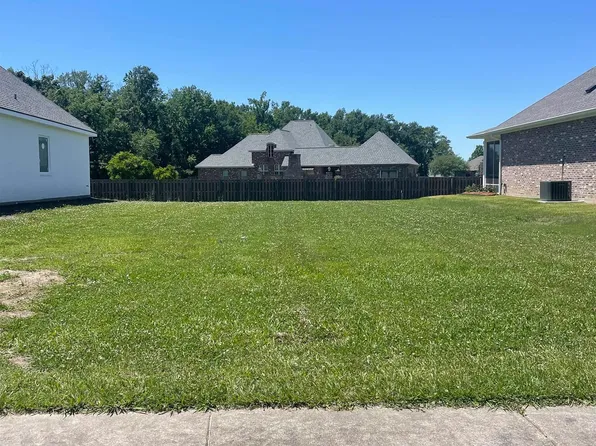 138 Rue Celeste, Thibodaux, LA 70301