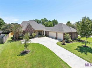 3127 Shadow Hill Dr, Baton Rouge, LA 70816