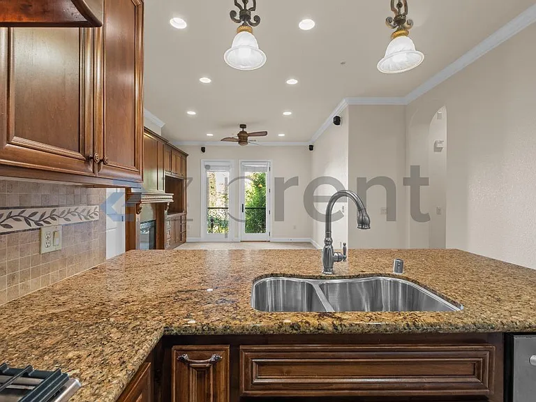 1114 Sonata Dr — Photo 12