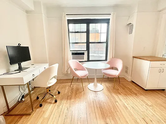 Rented by EXP Realty NYC | media 10