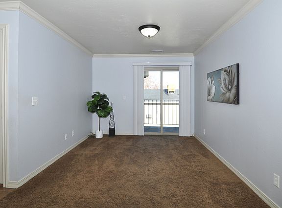 5th image of 808 E Cedar Pine Ct APT 30
