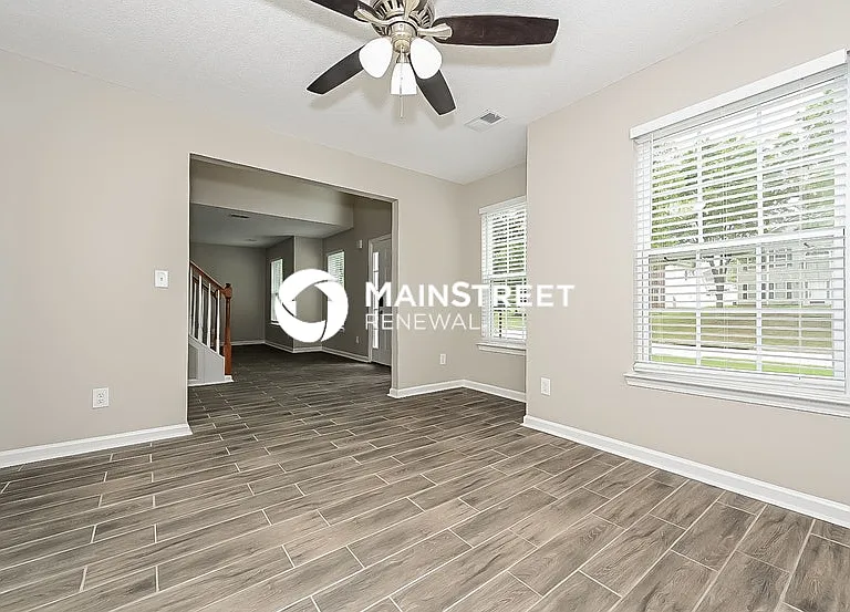 402 Grier Dr — Photo 2