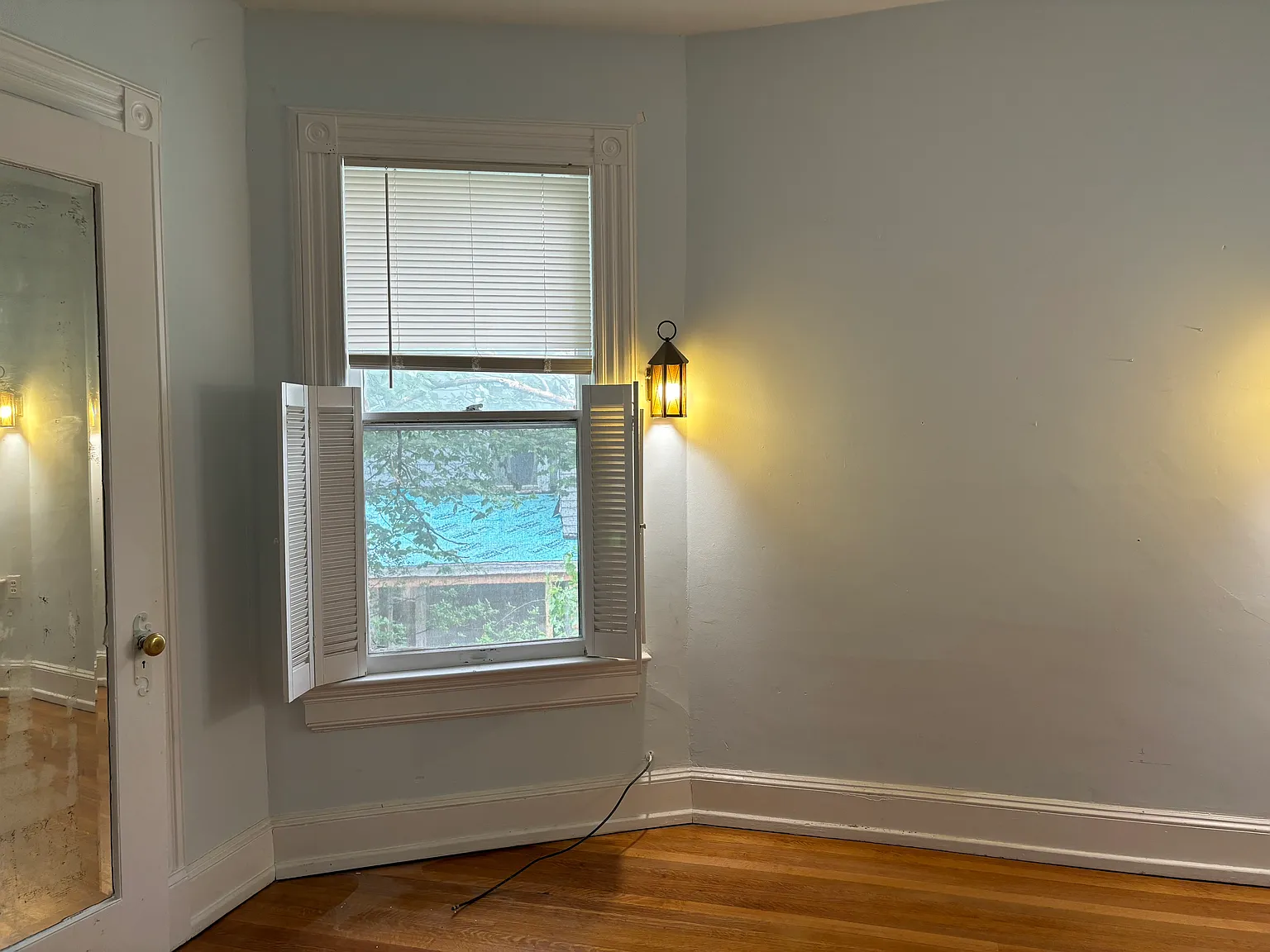 2 bed, $1,690 — Photo 4