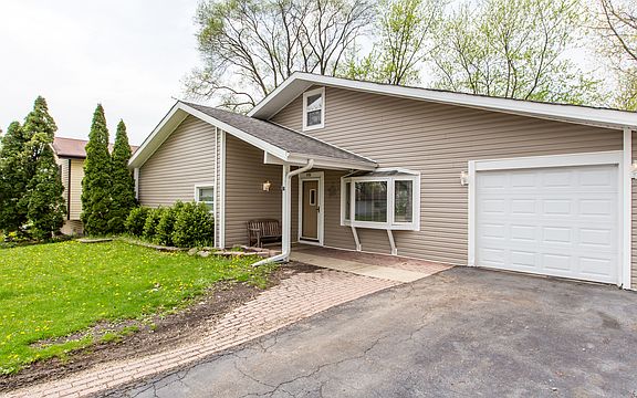 2nd image of 5416 Redford Ln
