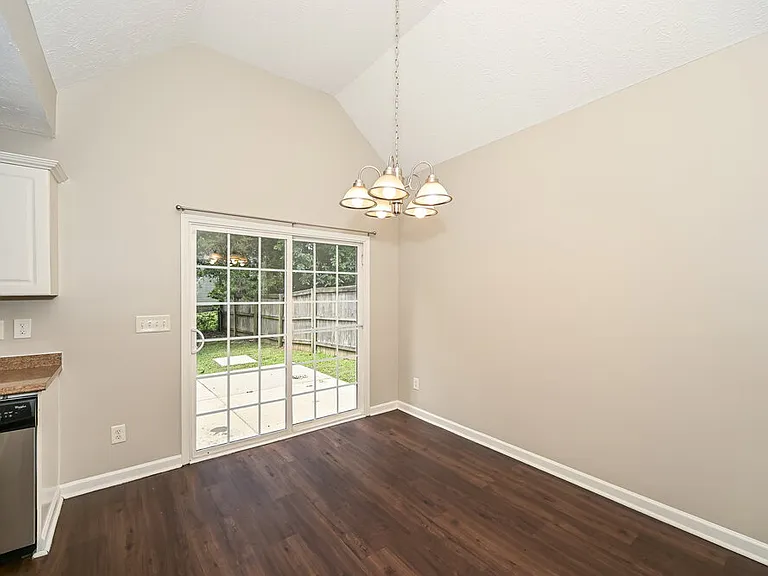 4412 Sandpiper Ln — Photo 7
