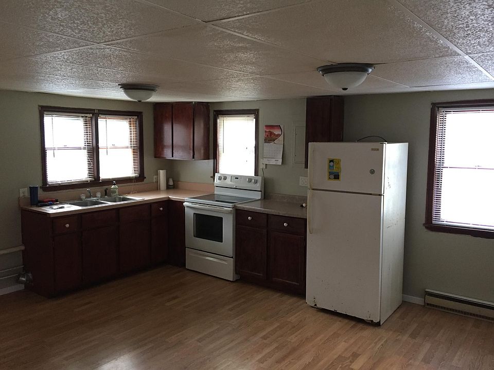2nd image of 219 N Vine St