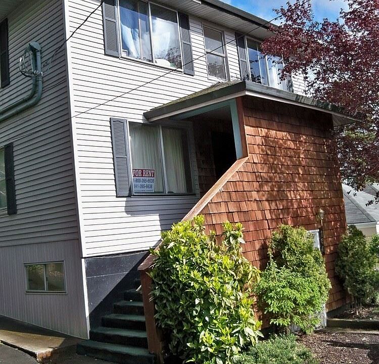 1st image of 164 NE Douglas St APT 8