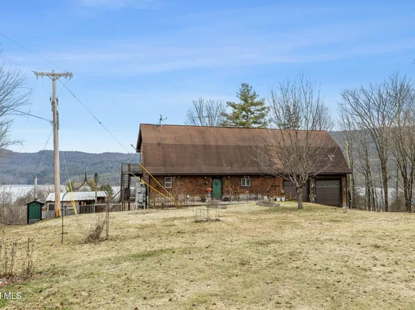 3 Maple Acres Way, Dresden, NY 12819