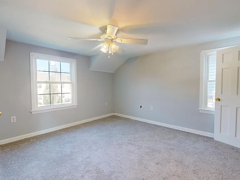 224 Runn St — Photo 17