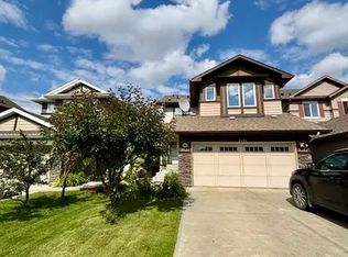 1411 Carey Way SW #1A, Edmonton, AB T6W0Y8