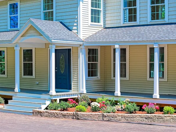 35 Allen Avenue Extension, Falmouth, ME 04105