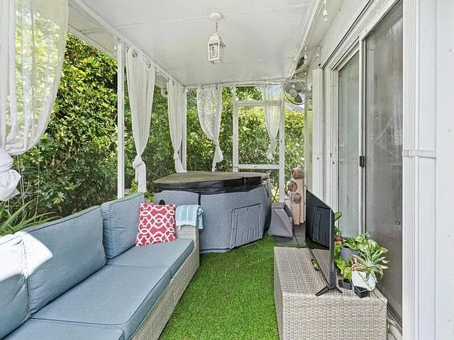 3 bed, 2.0 bath, $3,500 — Photo 4