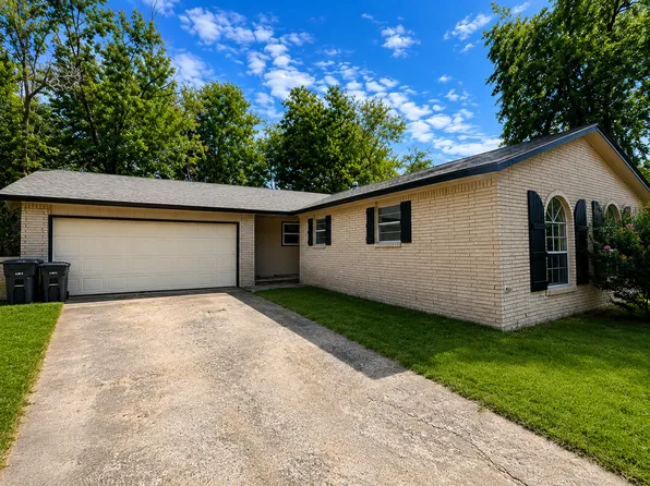 213 S 162nd Ave E, Tulsa, OK 74108