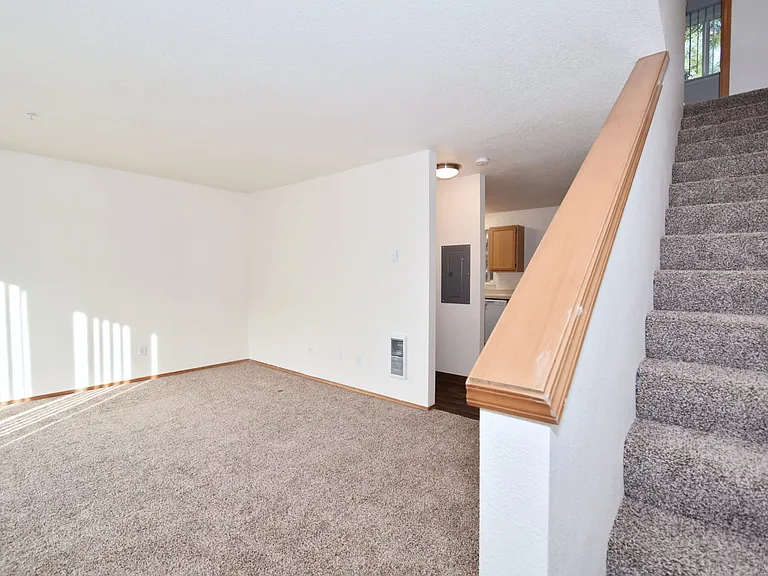 Pleasant Ridge Apartments — Photo 18