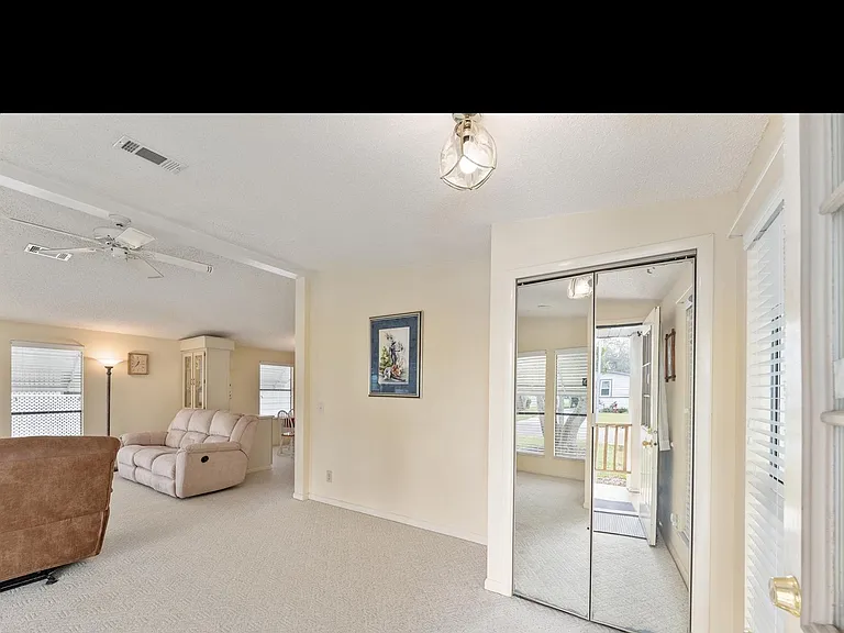 717 Tangerine Dr — Photo 7