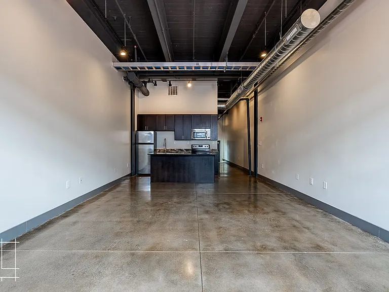 Wonder Bread Lofts — Photo 40