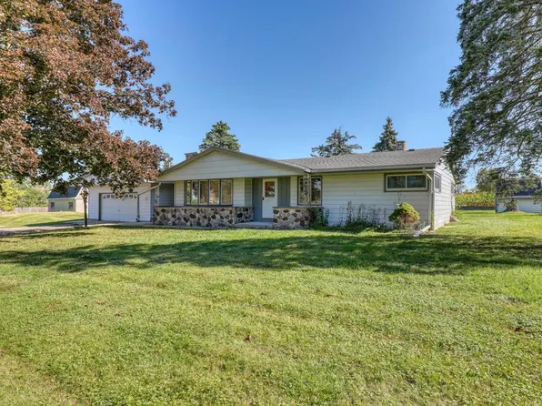 3040 South Wehr ROAD, New Berlin, WI 53146