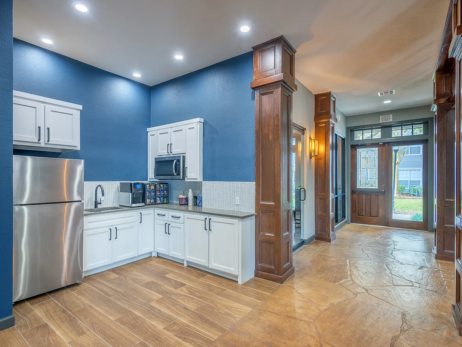 Lodge at Cypresswood Apartments — Photo 4