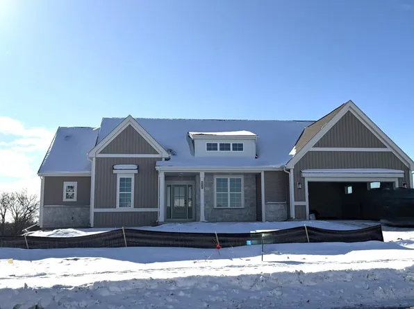 1362 Scotsland LANE, Oconomowoc, WI 53066