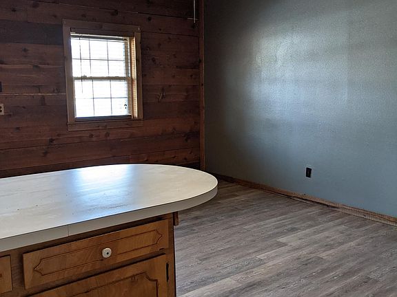 2nd image of 7403 Cypress St #4