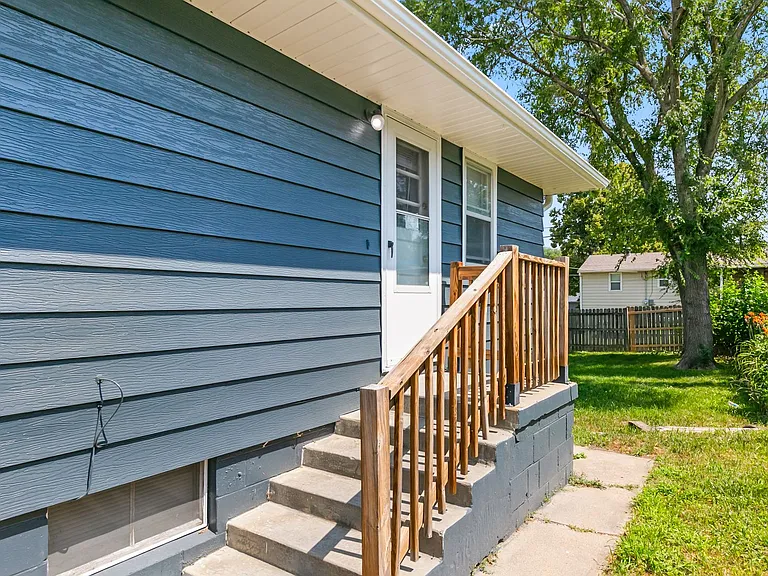 7215 S 41st Ave — Photo 5