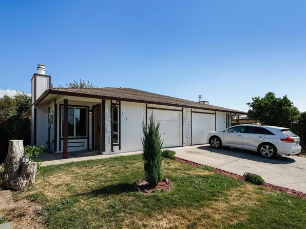 3115-3113 Laurelhurst Dr, Rancho Cordova, CA 95670