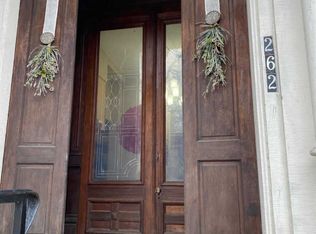 262 N Broadway, Lexington, KY 40507