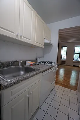 Rented by Best Apartments North Inc | media 28