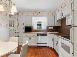 85 Linden Blvd #1, Hicksville, NY 11801