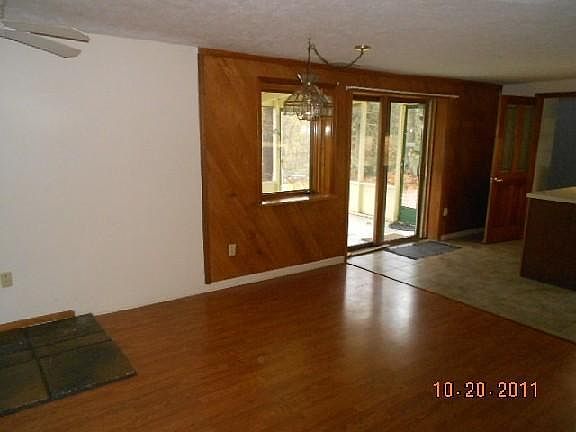 5th image of 510 Clark Dr NW