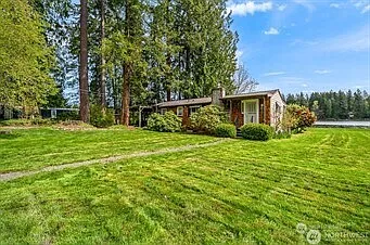 13828 Lake Kathleen Drive SE photo 1