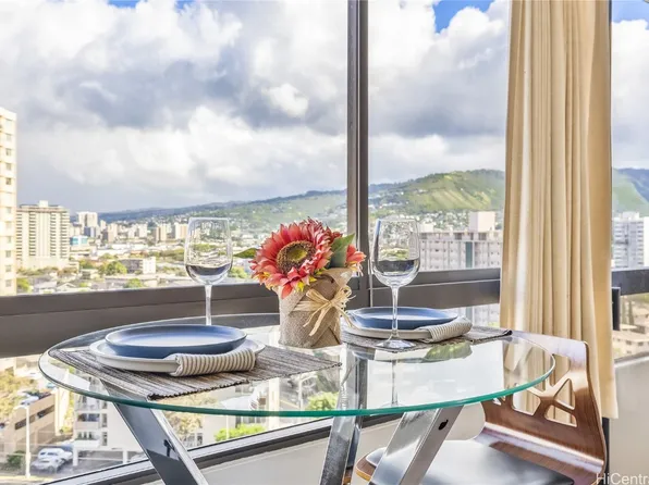 2499 Kapiolani Blvd APT 1206, Honolulu, HI 96826