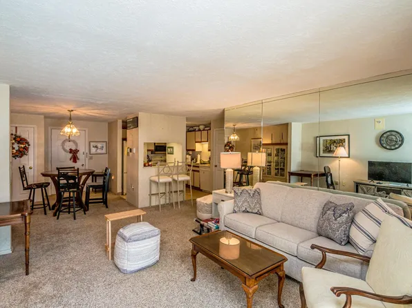 19 Saco Street #8, Conway, NH 03813