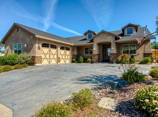 19260 Hollow Ln, Redding, CA 96003