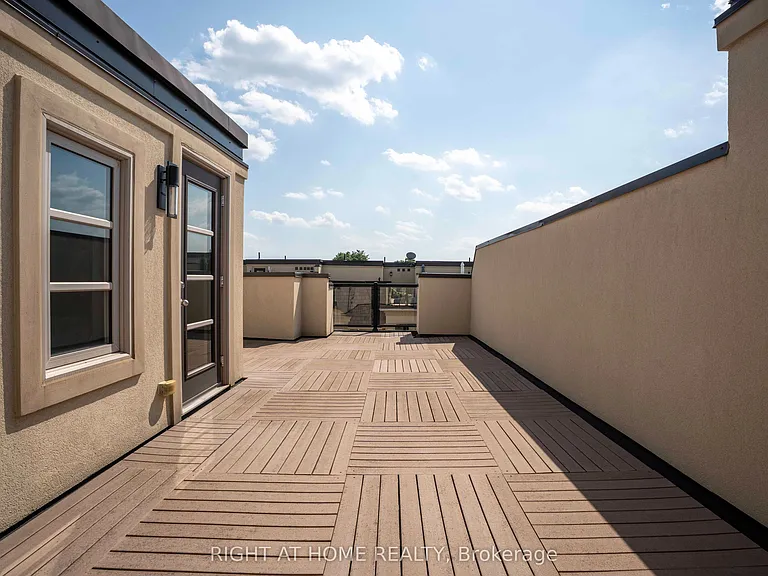 184 Dorval Dr — Photo 25