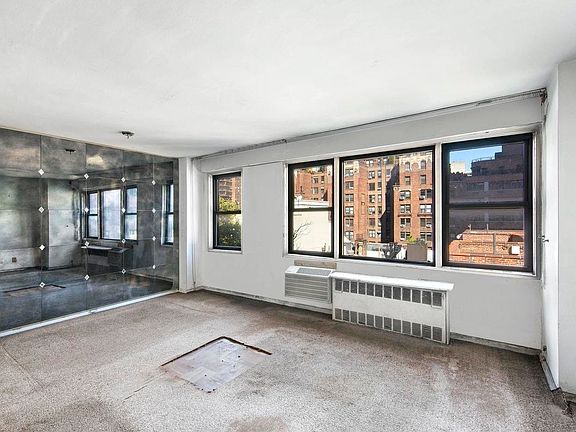 4th image of 345 E 52nd St APT 8B