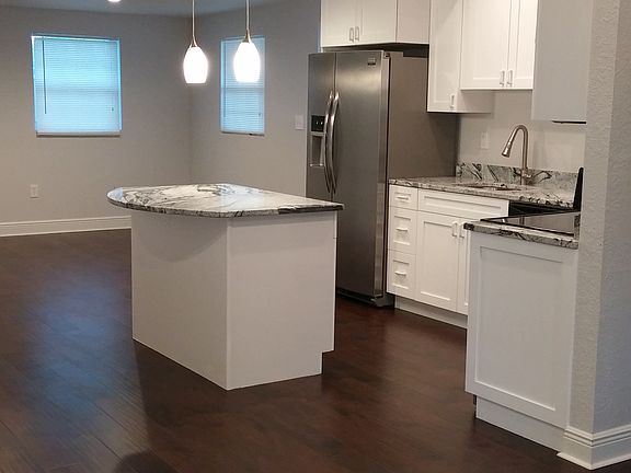 2nd image of 4227 W Bay Vista Ave