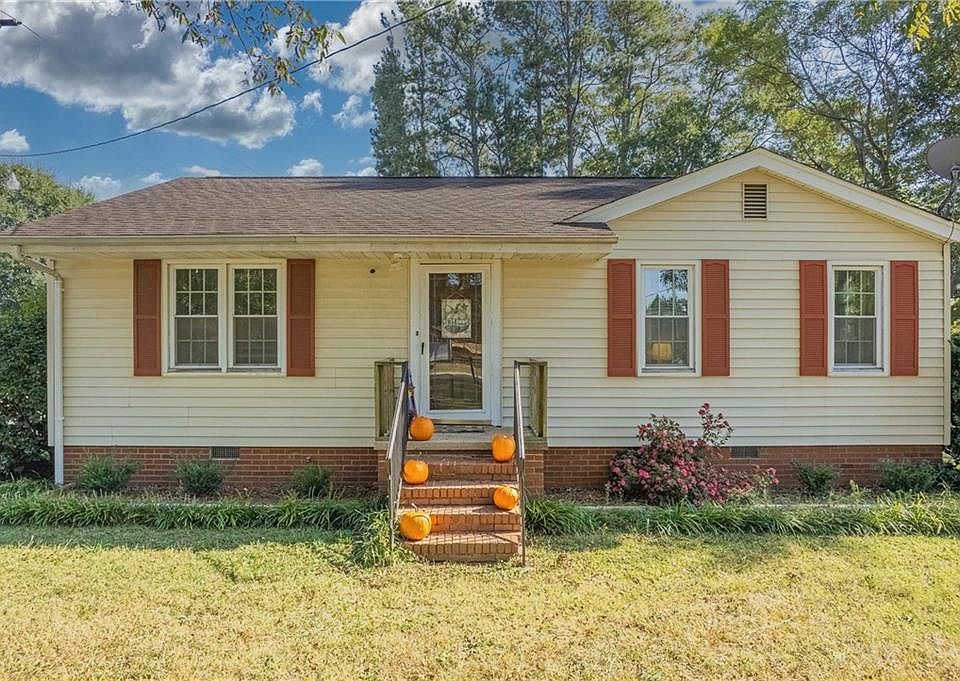 21 Shuford St, Lavonia, GA 30553 Zillow