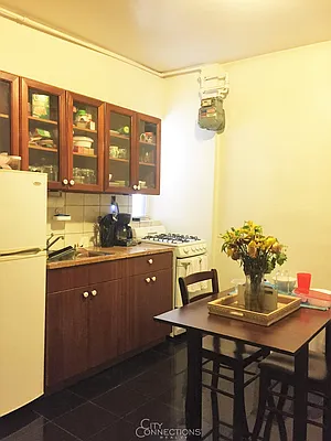 Rented by City Connections Realty | media 40