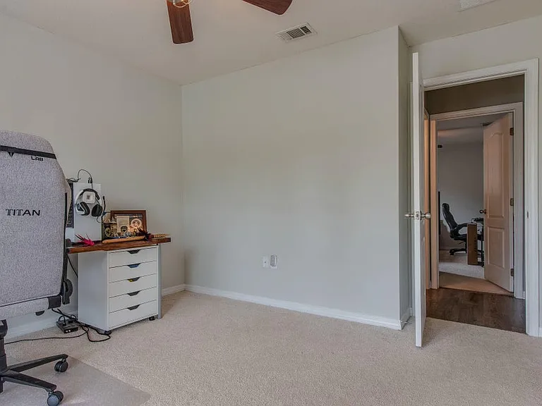 2362 Duncan Ridge Dr — Photo 19