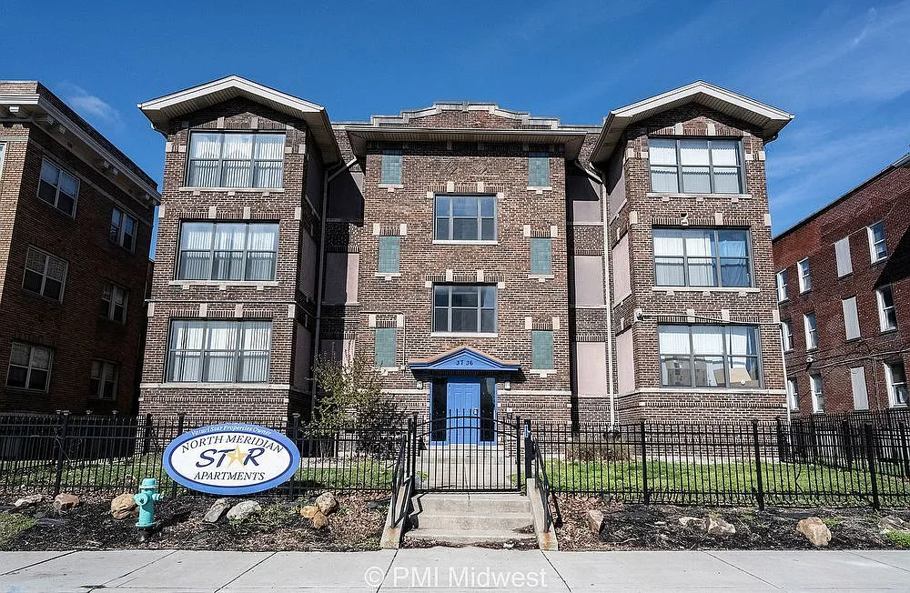 The Star Apartments — Photo 2