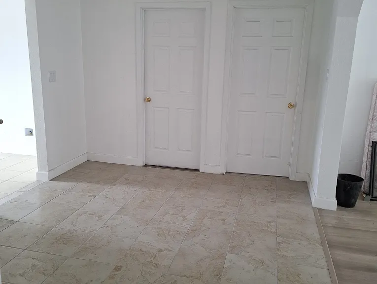 Dining room
*looking at bedroom 3 and bathroom 2*